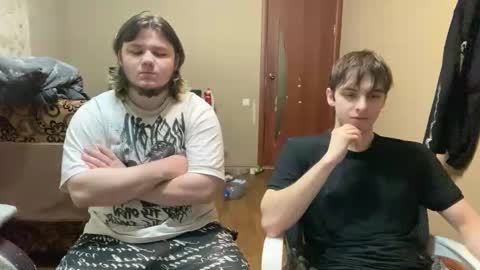 Snapshot of desiredude9 chatting on March 8, 2026, 5:28 pm desiredude9 online show from March 8, 2026, 5:28 pm