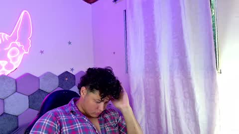 Snapshot of desireduo_tgn chatting on December 21, 2024, 9:36 pm TORI AND MR. BEAR online show from December 21, 2024, 9:36 pm