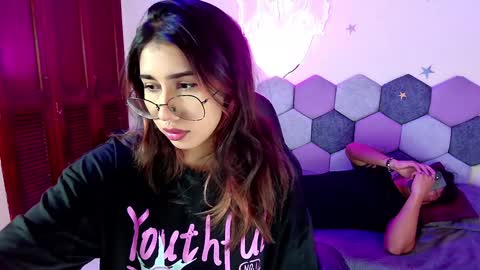 Snapshot of desireduo_tgn chatting on December 23, 2024, 1:35 pm TORI AND MR. BEAR online show from December 23, 2024, 1:35 pm