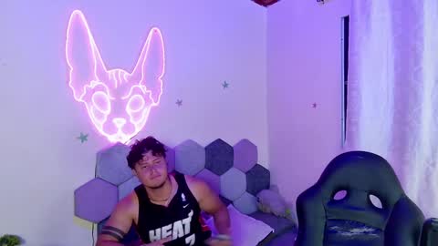 Snapshot of desireduo_tgn chatting on January 24, 2025, 9:47 pm TORI AND MR. BEAR online show from January 24, 2025, 9:47 pm