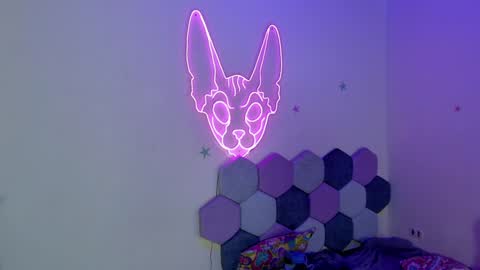 Snapshot of desireduo_tgn chatting on February 3, 2025, 12:25 am TORI AND MR. BEAR online show from February 3, 2025, 12:25 am