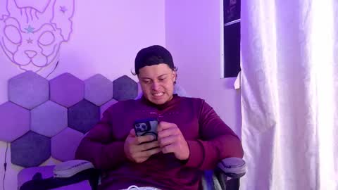 Snapshot of desireduo_tgn chatting on September 15, 2025, 12:27 pm TORI AND MR. BEAR online show from September 15, 2025, 12:27 pm