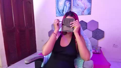 Snapshot of desireduo_tgn chatting on October 1, 2025, 5:52 pm TORI AND MR. BEAR online show from October 1, 2025, 5:52 pm