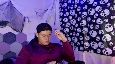 Snapshot of desireduo_tgn chatting on October 18, 2025, 7:03 pm TORI AND MR. BEAR online show from October 18, 2025, 7:03 pm