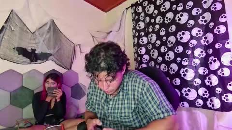 Snapshot of desireduo_tgn chatting on October 24, 2025, 12:30 am TORI AND MR. BEAR online show from October 24, 2025, 12:30 am