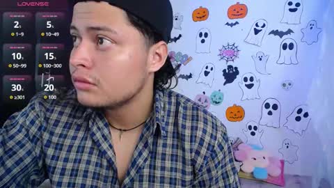 Snapshot of desireduo_tgn chatting on October 27, 2025, 12:31 pm TORI AND MR. BEAR online show from October 27, 2025, 12:31 pm