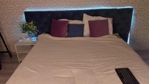 Snapshot of desiree_doll chatting on March 15, 2026, 1:33 am Gill online show from March 15, 2026, 1:33 am