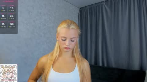 Snapshot of desireeclipse chatting on September 25, 2025, 6:28 am Willow online show from September 25, 2025, 6:28 am