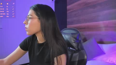 Snapshot of desireee_ chatting on March 16, 2026, 12:31 pm desire online show from March 16, 2026, 12:31 pm