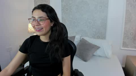desire online show from May 6, 2026, 7:19 pm