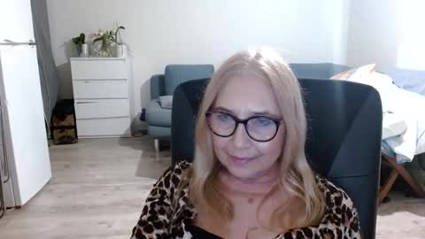 S O F I A online show from January 27, 2025, 2:57 pm