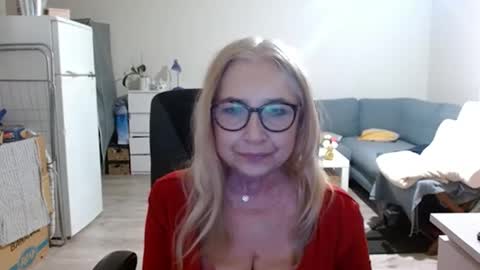 S O F I A online show from February 19, 2025, 6:10 pm