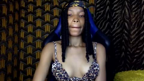 Snapshot of deslimbody90 chatting on February 15, 2026, 2:47 pm Deslimbody online show from February 15, 2026, 2:47 pm