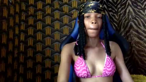 Snapshot of deslimbody90 chatting on February 21, 2026, 1:34 pm Deslimbody online show from February 21, 2026, 1:34 pm