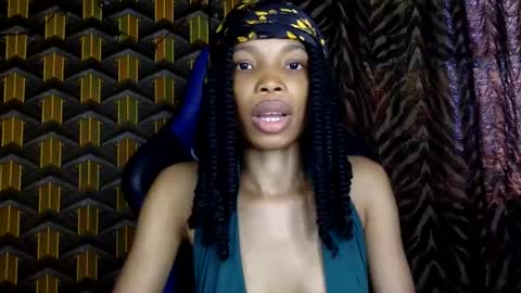 Snapshot of deslimbody90 chatting on March 19, 2026, 2:43 pm Deslimbody online show from March 19, 2026, 2:43 pm