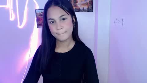 Snapshot of dess_morena chatting on July 22, 2026, 8:17 am Dess online show from July 22, 2026, 8:17 am