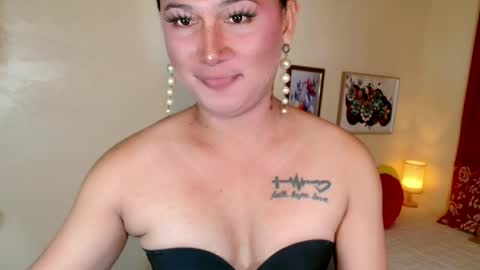 destenierose online show from June 24, 2026, 12:53 am