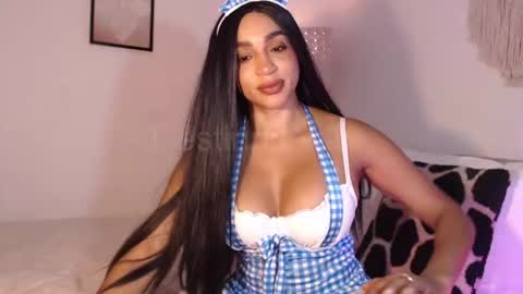 Destinne Mill online show from June 19, 2026, 11:58 am