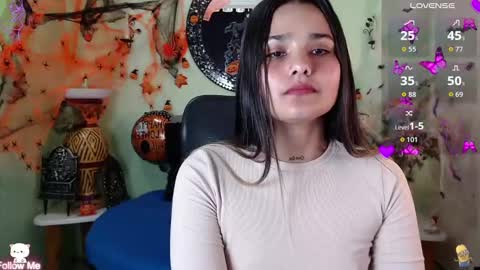 Snapshot of destinyhills_ chatting on October 28, 2025, 11:58 am Destiny online show from October 28, 2025, 11:58 am