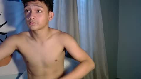 Snapshot of destroyer_joshx chatting on October 12, 2025, 5:39 am destroyer_joshx online show from October 12, 2025, 5:39 am