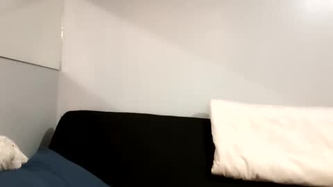 desturbingdetale699 online show from October 3, 2025, 1:02 am