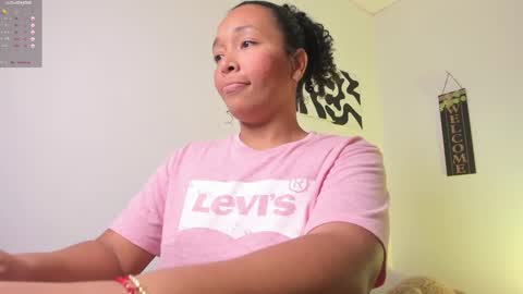 Snapshot of desty_y chatting on October 24, 2025, 3:03 am desty_y online show from October 24, 2025, 3:03 am