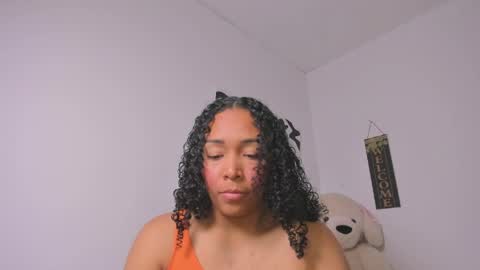desty_y online show from May 13, 2026, 1:58 am