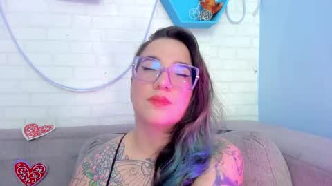 Deva Blue online show from February 18, 2025, 3:31 am