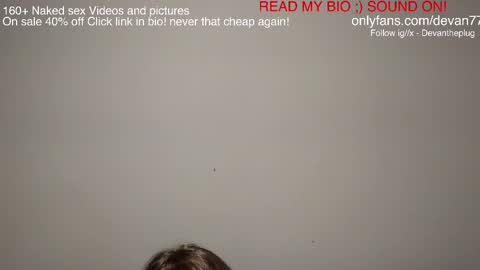 Snapshot of devantheplug chatting on March 9, 2025, 7:34 am Devan online show from March 9, 2025, 7:34 am