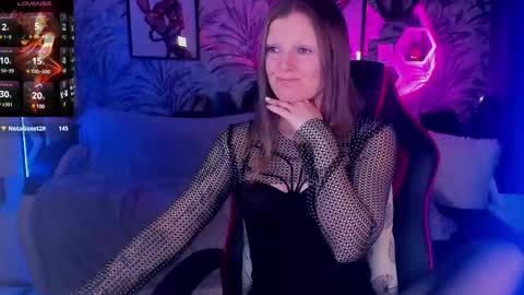 Evi online show from March 10, 2025, 8:23 pm