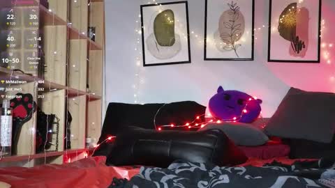 Snapshot of devil_s_bride chatting on October 12, 2025, 6:29 pm devil_s_bride online show from October 12, 2025, 6:29 pm