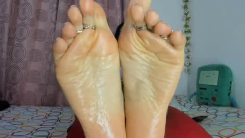 Snapshot of devilangel_29 chatting on December 18, 2024, 3:26 am Johana online show from December 18, 2024, 3:26 am