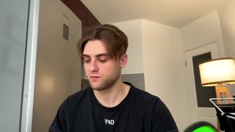 Snapshot of devilnut1 chatting on February 13, 2025, 7:45 am devilnut1 online show from February 13, 2025, 7:45 am