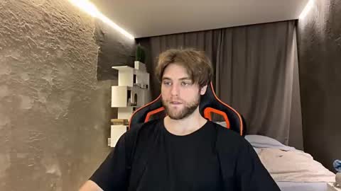 devilnut1 online show from March 16, 2026, 9:02 am