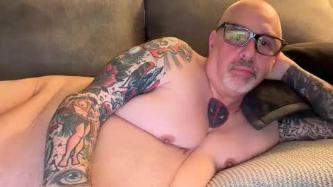 Snapshot of devilpool000 chatting on October 26, 2025, 6:25 pm cartman online show from October 26, 2025, 6:25 pm