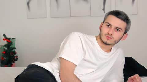 devin_ho online show from January 13, 2025, 7:31 pm