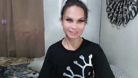 Snapshot of devine_g chatting on January 28, 2025, 2:32 am Igat online show from January 28, 2025, 2:32 am