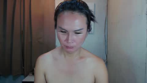 Snapshot of devine_g chatting on March 10, 2025, 4:38 am Igat online show from March 10, 2025, 4:38 am