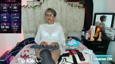 Snapshot of devora_mature65 chatting on November 7, 2025, 2:55 am Devora online show from November 7, 2025, 2:55 am