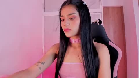 Sara 3 online show from April 30, 2026, 6:14 pm