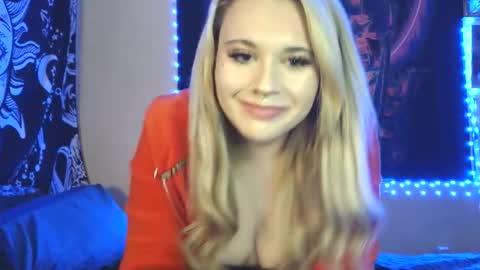 devyn winter online show from December 15, 2025, 10:58 pm