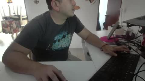 Snapshot of dex014 chatting on December 9, 2024, 8:01 pm dex014 online show from December 9, 2024, 8:01 pm