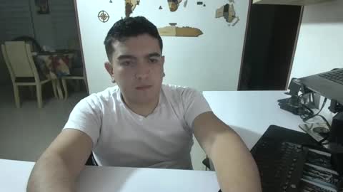 Snapshot of dex014 chatting on September 19, 2025, 2:35 am dex014 online show from September 19, 2025, 2:35 am