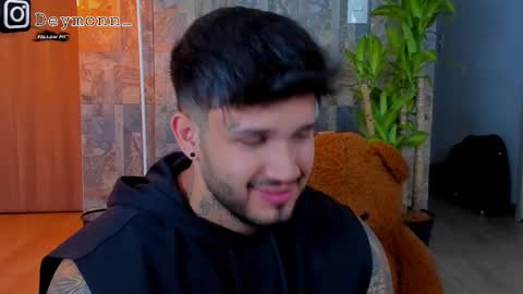 JULIAN online show from October 22, 2025, 12:11 am