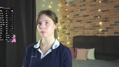 Snapshot of deyvessa chatting on October 21, 2025, 5:13 pm Kira online show from October 21, 2025, 5:13 pm