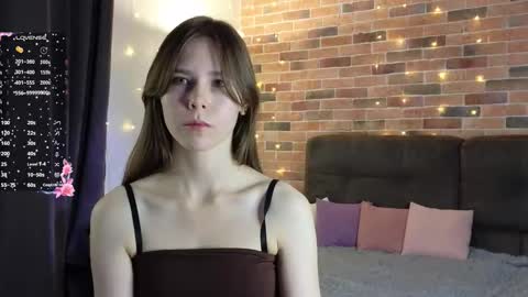 Snapshot of deyvessa chatting on October 31, 2025, 5:25 pm Kira online show from October 31, 2025, 5:25 pm