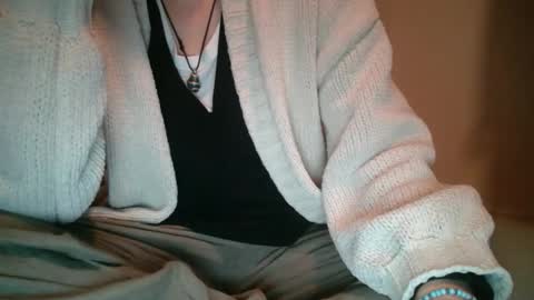 Sammie online show from December 3, 2024, 1:30 am