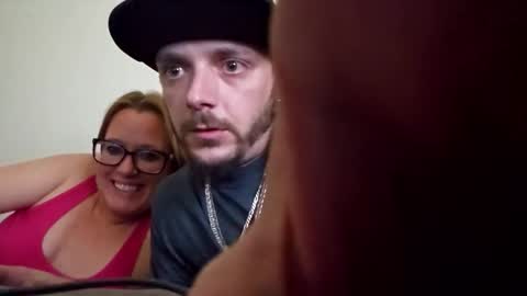 dharbison23 online show from October 19, 2025, 5:35 pm