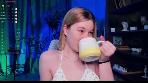 Arina online show from January 25, 2025, 9:35 pm