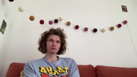 Snapshot of di_n_alex chatting on June 20, 2026, 1:25 pm Di Alex online show from June 20, 2026, 1:25 pm
